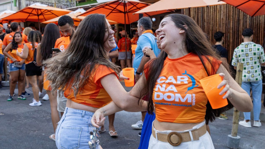 Carnadom 2026 agita a Pituba com esquenta para Yemanjá no Dom Lambão