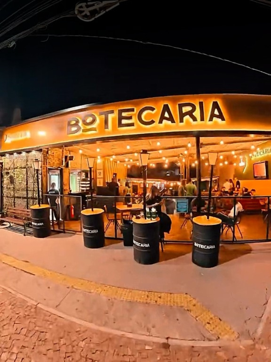 Briga generalizada em bar da Pituba assusta frequentadores na madrugada de sábado