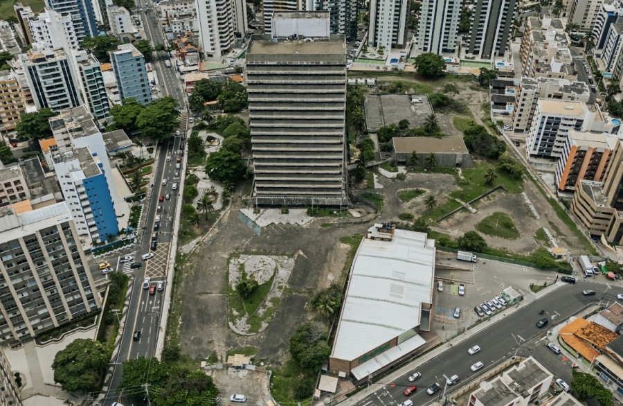 Correios tentam vender novamente megaestrutura na Pituba: será que agora vai?